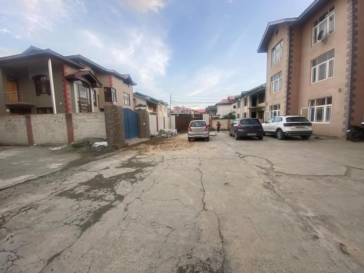 Penthouse Homestay Srinagar (Jammu and Kashmir)