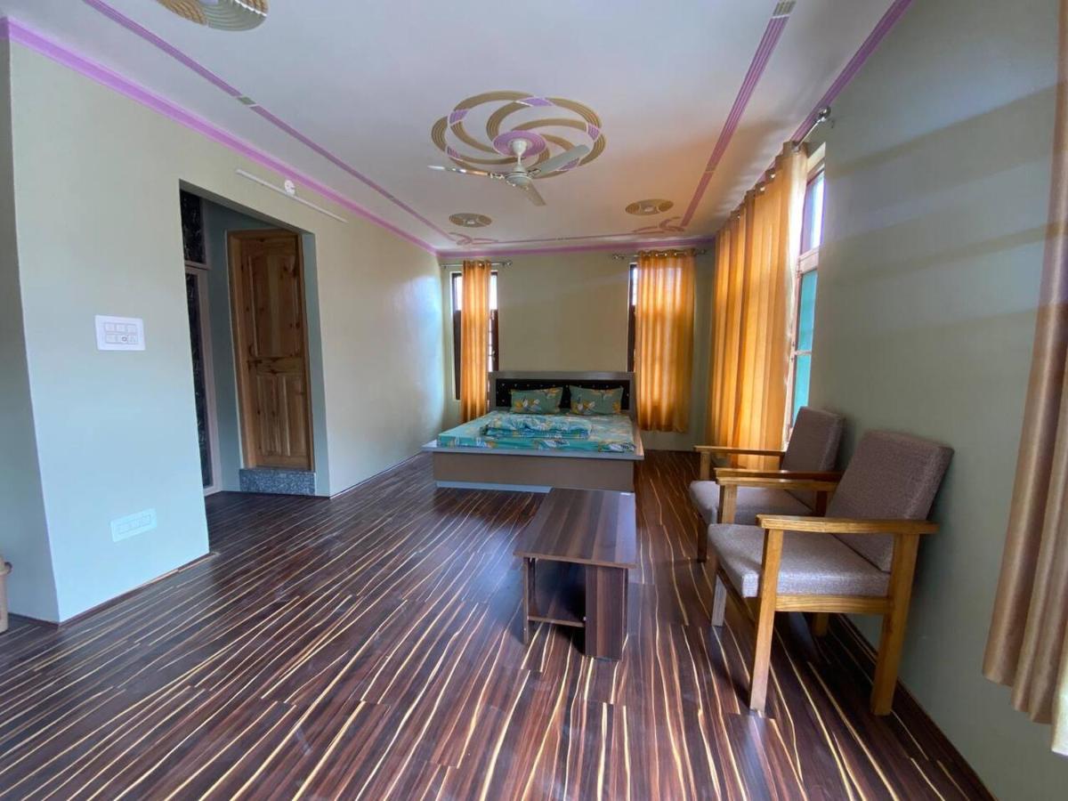 Penthouse * Srinagar (Jammu and Kashmir)