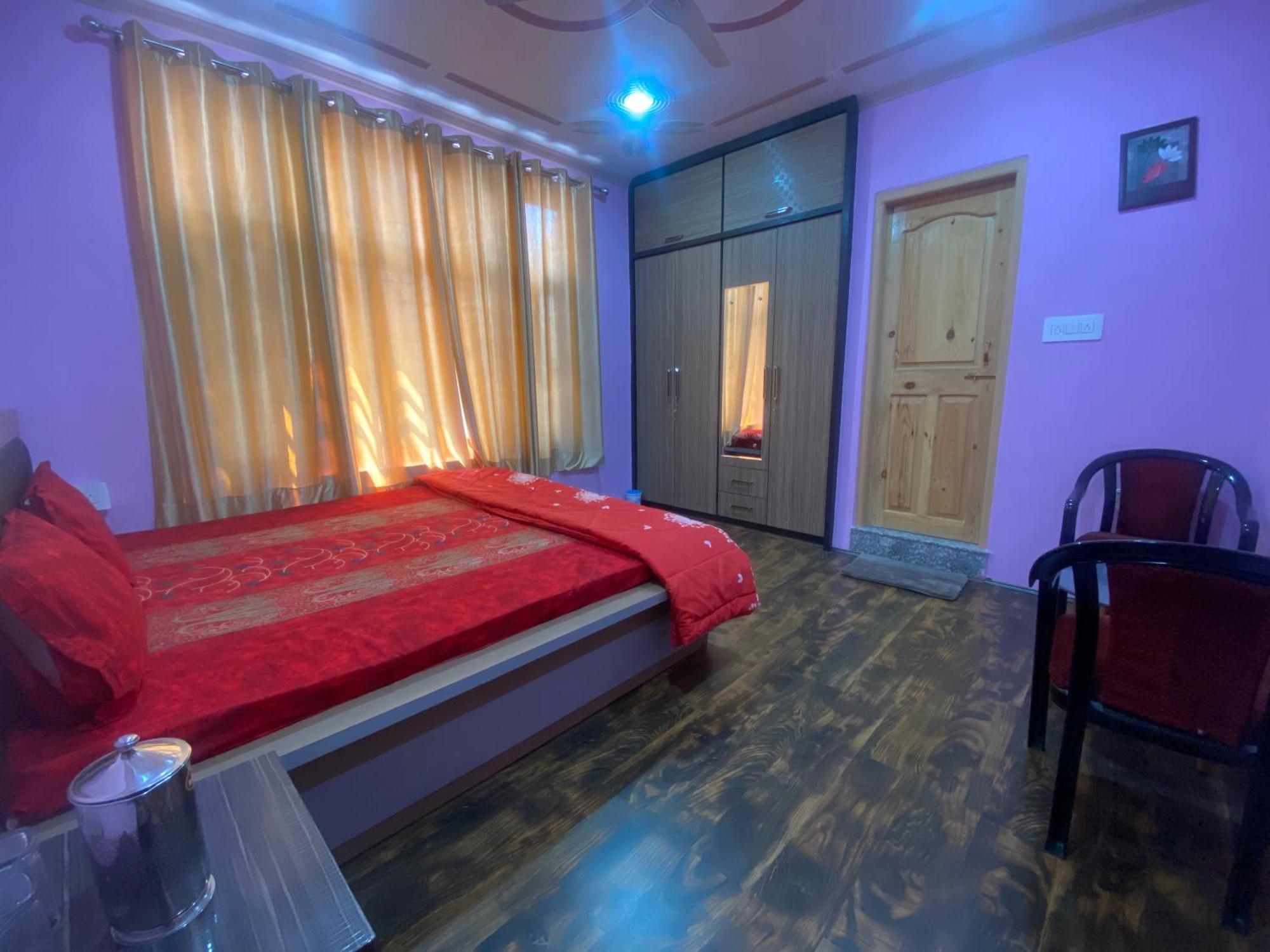 Penthouse Homestay *